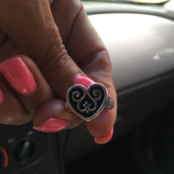 Sold James Avery Ring - Picture 2 of 4